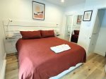 Seasons 4 200- Cozy King Bed, Mirrored Closet Doors